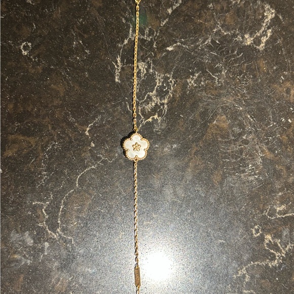 Van Cleef & Arpels 18k Rose Gold Mother of Pearl Lucky Spring Plum Blossom - Picture 6 of 6